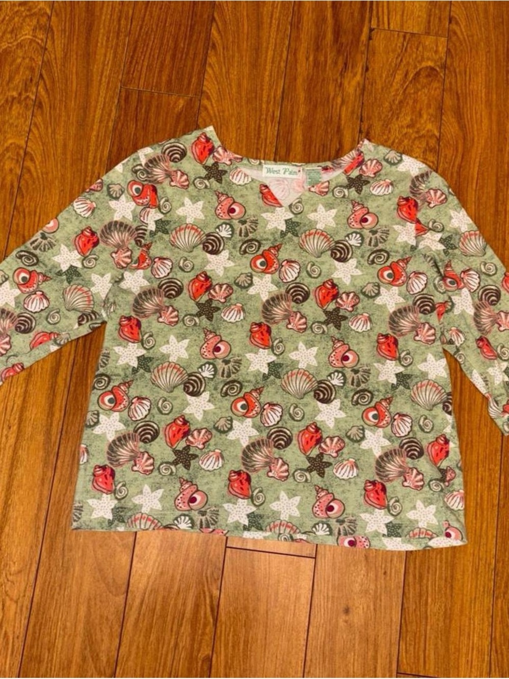 Vintage beach themed top with star and seashell design